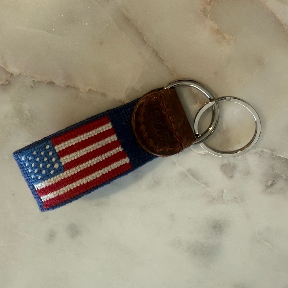 Smathers & Brothers American Flag Keychain Key Fob with Leather Accent